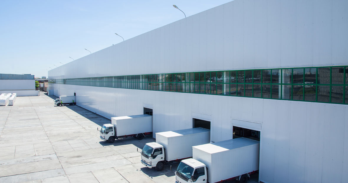 Bâtiment de stockage